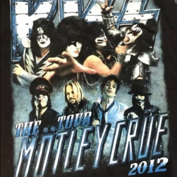 EUC- retro KISS and Motley Crue concert tshirt